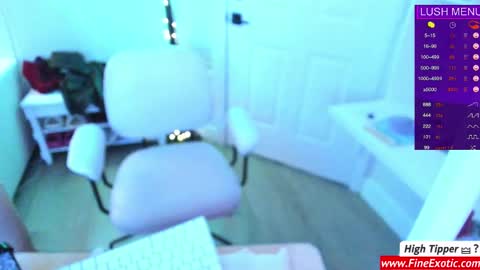 Snapshot of vesafine chatting on 12-11-24, 06:14 vesafine online show from 12-11-24, 06:14