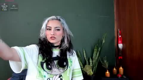 Snapshot of vesiagomez chatting on 06-30-26, 12:22 natalia gomez online show from 06-30-26, 12:22