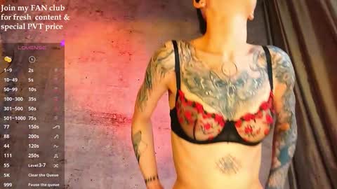 Snapshot of vespera_ chatting on 11-29-25, 09:29 Lady or Goddess Vespera online show from 11-29-25, 09:29