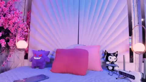 Vesper Velvet  online show from 04-26-26, 05:05