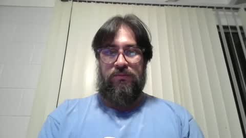 Snapshot of vesturelove chatting on 10-06-25, 03:26 vesturelove online show from 10-06-25, 03:26