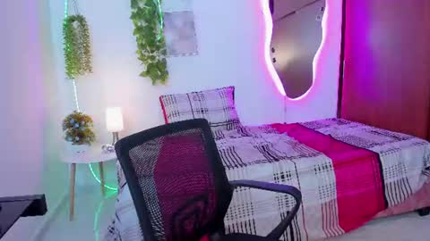 hi im vexa online show from 06-23-26, 04:54