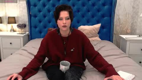 Via online show from 11-06-25, 07:31