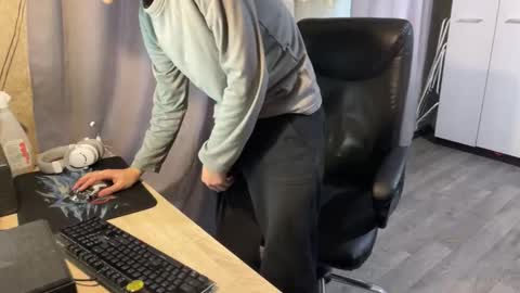 vialeras online show from 12-14-25, 05:02