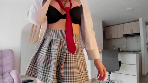 Snapshot of vianca_cruzz chatting on 12-06-24, 03:22 Vianca Cruz online show from 12-06-24, 03:22