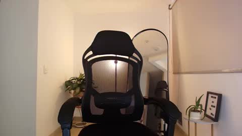 Snapshot of vianca_cruzz chatting on 11-19-25, 01:33 Vianca Cruz online show from 11-19-25, 01:33