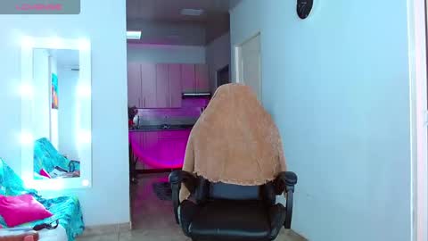 Ariana  online show from 02-15-26, 07:21