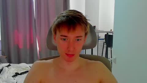 Snapshot of vibemygirl chatting on 05-20-26, 07:36 vibemygirl online show from 05-20-26, 07:36