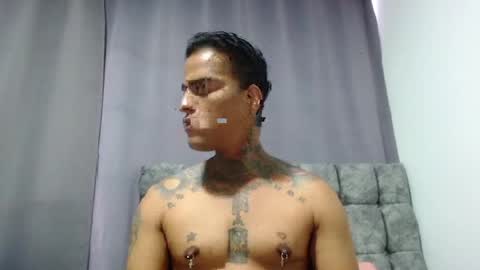 Snapshot of vicctorzc chatting on 06-14-26, 03:47 Victor cardenas online show from 06-14-26, 03:47