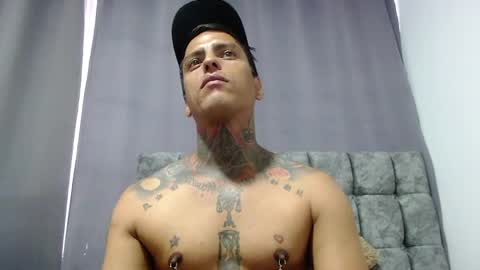 Snapshot of vicctorzc chatting on 06-20-26, 07:16 Victor cardenas online show from 06-20-26, 07:16