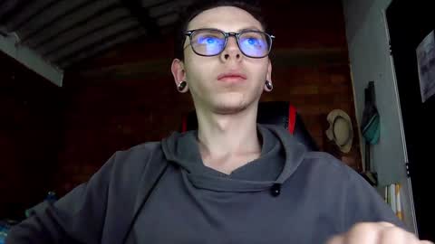 Vicent Brais online show from 12-22-24, 05:12