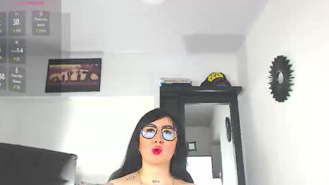 Vicky  online show from 01-13-26, 11:04