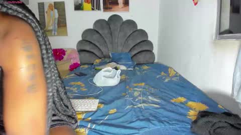 Snapshot of vicky_hotteei chatting on 02-11-26, 03:33 vicky manuela online show from 02-11-26, 03:33