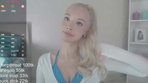vickyfuckingdoll online show from 01-19-26, 12:14