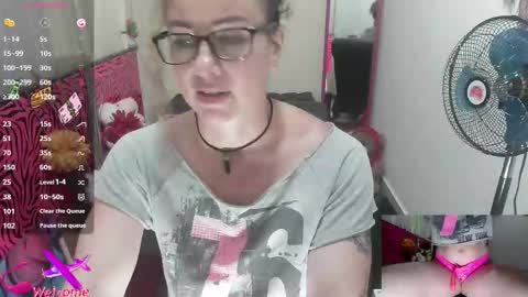 Snapshot of vickysexyx chatting on 09-17-25, 07:59 Valentina online show from 09-17-25, 07:59