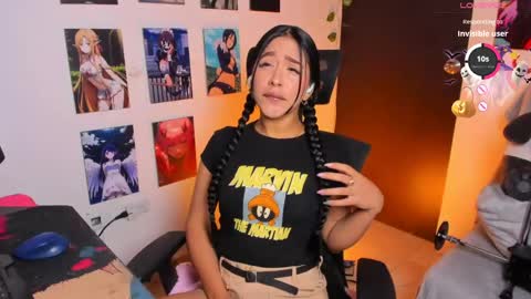 Snapshot of vickysth1 chatting on 05-19-26, 11:11 VICTORIA 3 online show from 05-19-26, 11:11