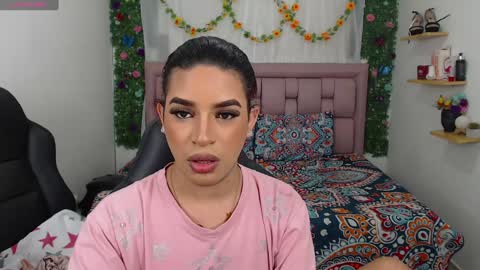 Snapshot of vickyxdany chatting on 12-07-24, 09:22 vickyxdany online show from 12-07-24, 09:22