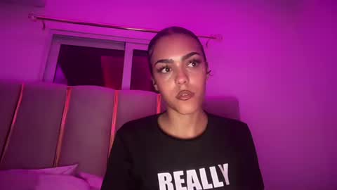 Goddess Victory  online show from 04-25-26, 12:13