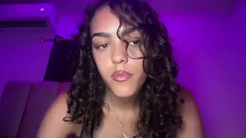 Snapshot of vickyyyx chatting on 05-27-26, 03:03 Goddess Victory online show from 05-27-26, 03:03