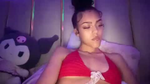 Snapshot of vickyyyx chatting on 07-07-26, 04:15 Goddess Victory online show from 07-07-26, 04:15