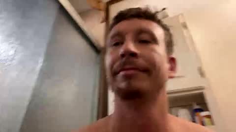 Snapshot of vicrobertson595 chatting on 11-04-25, 06:29 vicrobertson595 online show from 11-04-25, 06:29