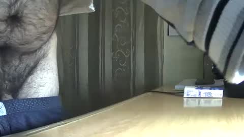 Snapshot of victorhume chatting on 12-31-24, 12:21 VictorHume online show from 12-31-24, 12:21