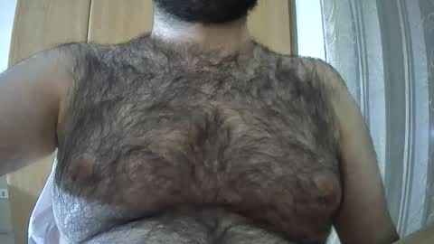 Snapshot of victorhume chatting on 10-31-25, 11:06 VictorHume online show from 10-31-25, 11:06