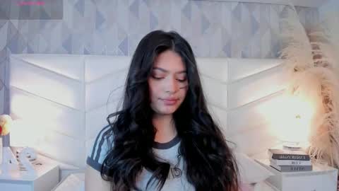 Snapshot of victoria___jonnes chatting on 09-24-25, 12:19 victoria___jonnes online show from 09-24-25, 12:19