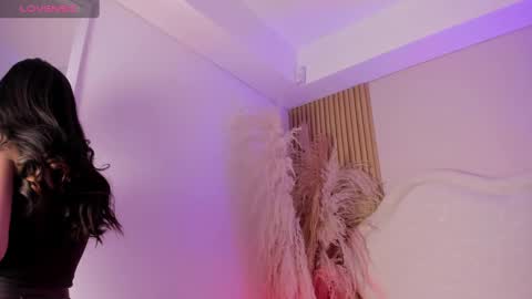 Snapshot of victoria___jonnes chatting on 09-25-25, 02:43 victoria___jonnes online show from 09-25-25, 02:43