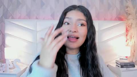 Snapshot of victoria___jonnes chatting on 10-03-25, 12:35 victoria___jonnes online show from 10-03-25, 12:35