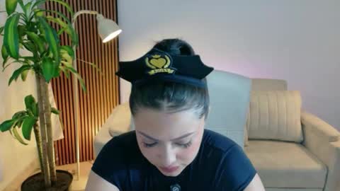 Snapshot of victoria___moon chatting on 04-29-26, 02:21 victoria online show from 04-29-26, 02:21