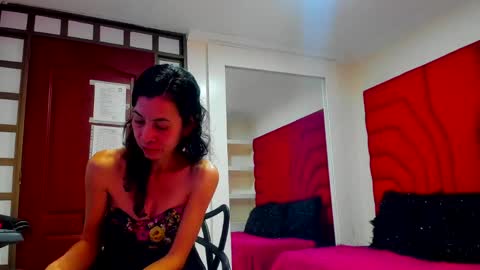 Snapshot of victoria__grey_ chatting on 05-28-26, 07:55 Victoria grey online show from 05-28-26, 07:55