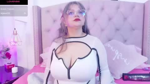 victoria_cherry_ online show from 05-14-26, 11:39