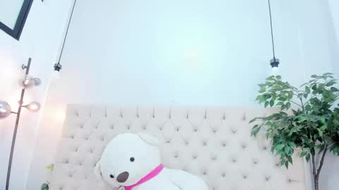 Victoria online show from 03-05-26, 10:17