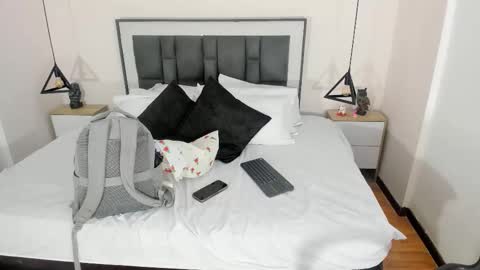 valentina online show from 11-29-25, 11:02