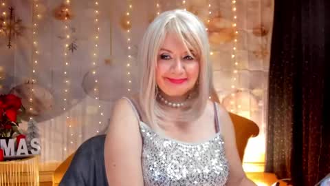 diorvictoria9 online show from 12-08-24, 09:41