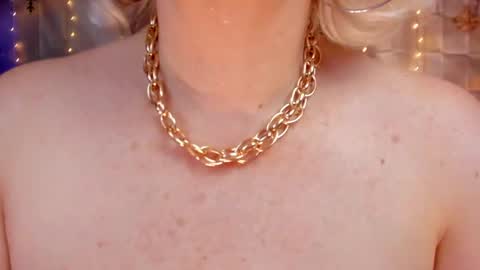 diorvictoria9 online show from 01-06-25, 09:22