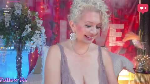 Snapshot of victoria_dior chatting on 06-26-26, 04:55 diorvictoria9 online show from 06-26-26, 04:55