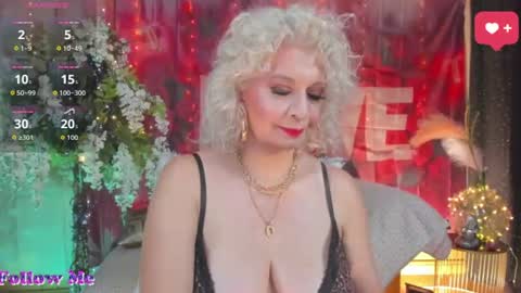 Snapshot of victoria_dior chatting on 07-15-26, 05:40 diorvictoria9 online show from 07-15-26, 05:40