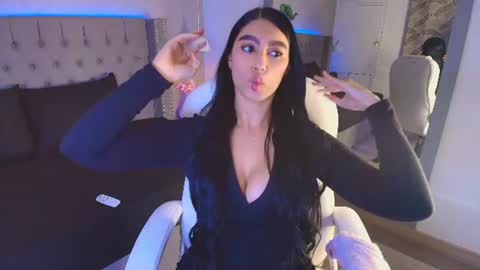 Snapshot of victoria_ellington chatting on 07-14-26, 12:11 online show from 07-14-26, 12:11
