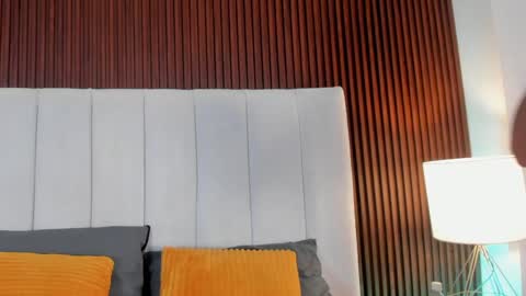 Snapshot of victoria_joliegb chatting on 02-05-25, 01:00 Victoria Lozano online show from 02-05-25, 01:00