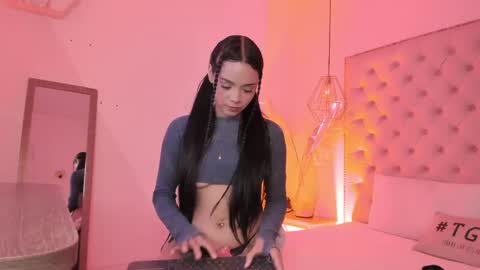 Snapshot of victoria_kitt chatting on 03-10-25, 10:13 victoria_kitt online show from 03-10-25, 10:13