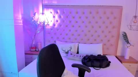 Snapshot of victoria_kitt chatting on 09-11-25, 07:58 victoria_kitt online show from 09-11-25, 07:58