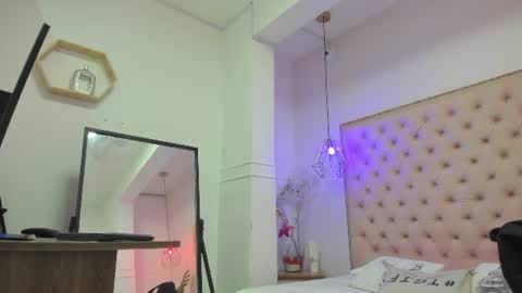 victoria_kitt online show from 07-04-26, 07:20