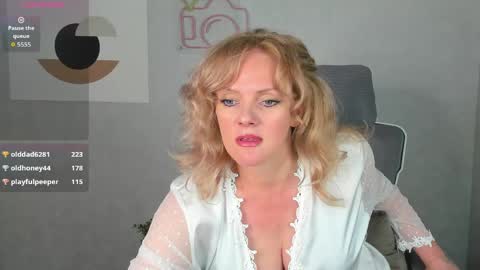 Snapshot of victoria_nelson chatting on 05-22-26, 01:13 Victoria My schedule for the week 2 GMT 3am-9am TuWeThFrSa online show from 05-22-26, 01:13