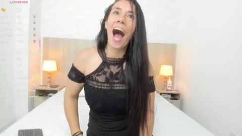 victoria_pachon online show from 09-22-25, 07:16
