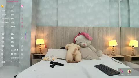 victoria_pachon online show from 04-18-26, 07:07