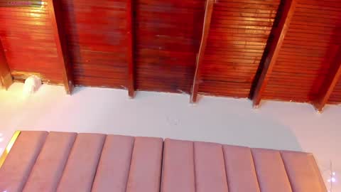 Snapshot of victoria_rash chatting on 01-17-25, 06:54 VICTORIA online show from 01-17-25, 06:54