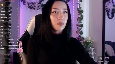 Victoria  online show from 05-20-26, 09:43
