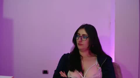 Victoria online show from 03-12-25, 12:31